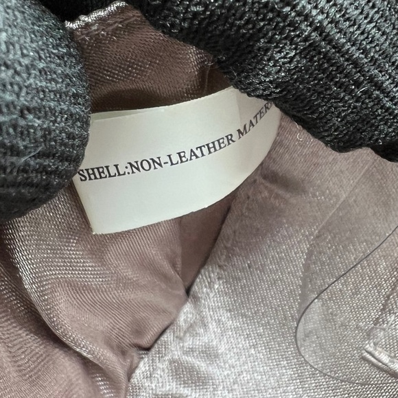 Women's Clutch 8" x 4" w/ 2' long cross body strap - Picture 11 of 12